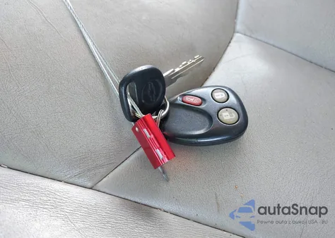 2004 Chevrolet Tahoe Z71 из США, поврежденный, VIN 1GNEK13Z54R242162